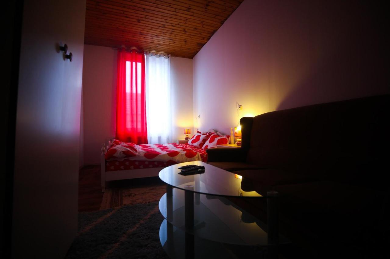 Agreable Chambre Sur Liege Avc Parking Et Wifi Gratuit Exteriör bild